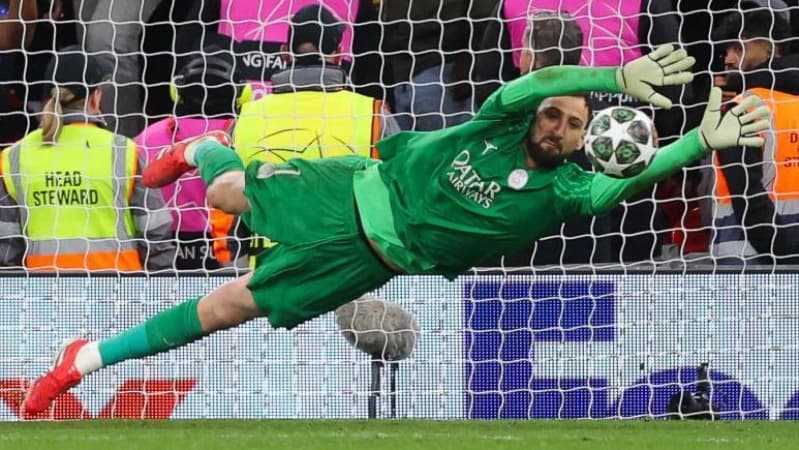 Why is PSG goalie Donnarumma so good at saving penalties? 