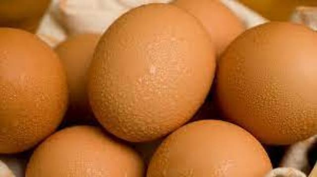 Splurge or save? Americans struggle as tariffs hit economy