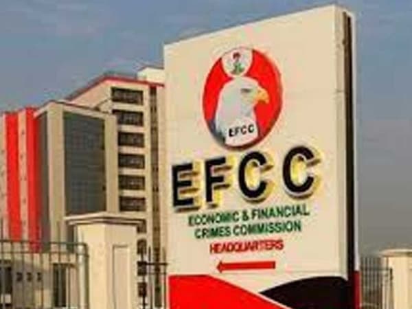 EFCC probes man over $578,000 cash smuggling