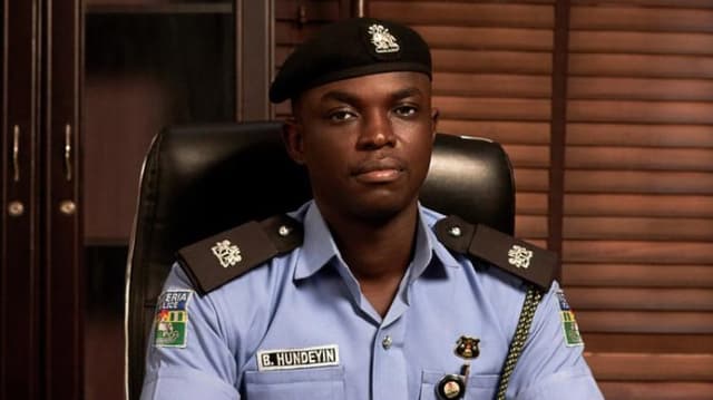 Police detain 3 officers for alleged extortion of content creator