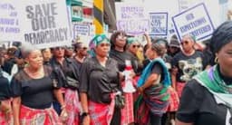 Rivers women begin ?Bring Back Our Fubara? protest in Port Harcourt