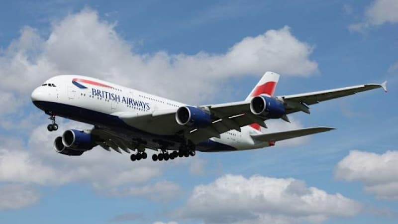 Plane?s double diversion has passengers spending almost a full day on board