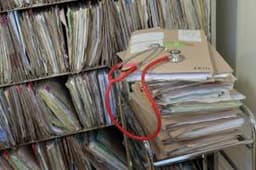 One in four patients in England find errors in medical records, watchdog says