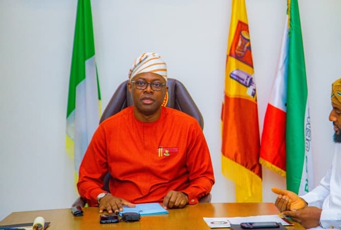 Makinde reshuffles cabinet