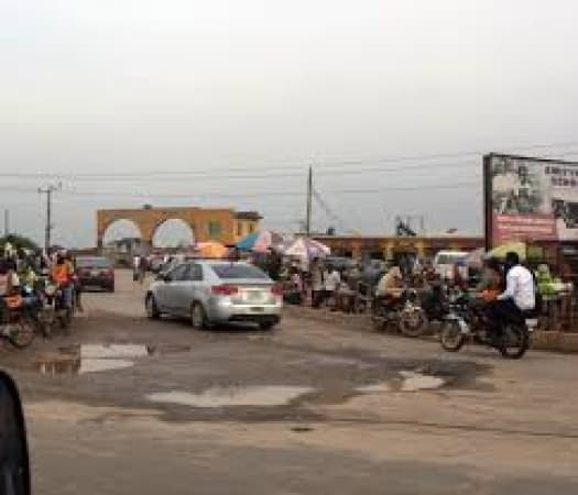 Residents, business owners lament poor Ogun road