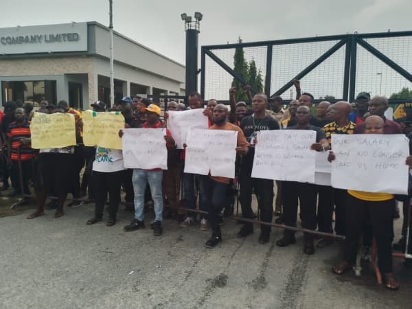 Warri refinery workers continue strike