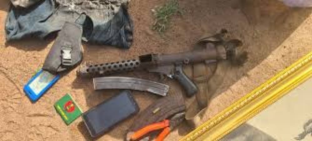 Soldiers destroy bandits? camps in Benue, recover weapons 