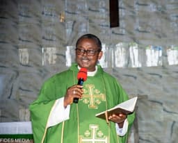 Catholic priest dies while playing tennis in Anambra