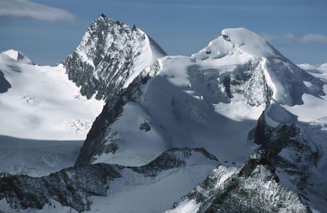 Bodies of five skiers found near Swiss resort