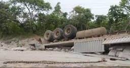 7 killed as speeding cement laden truck loses control in Benue