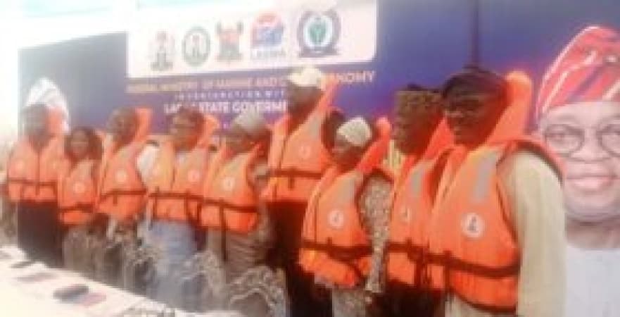 FG donates 3,500 lifejackets to LASWA