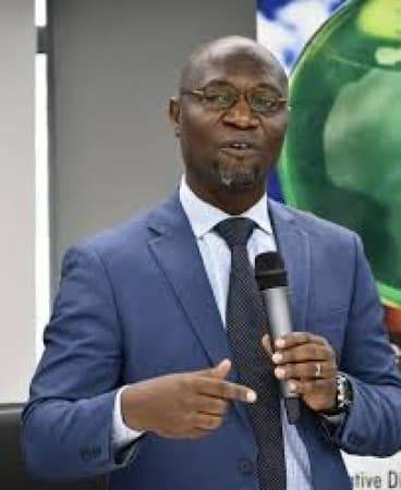 SEC unmasks another Ponzi company, warns public