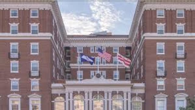 US State Department orders embassies to ‘immediately begin additional vetting’ for anyone seeking a visa to travel to Harvard
