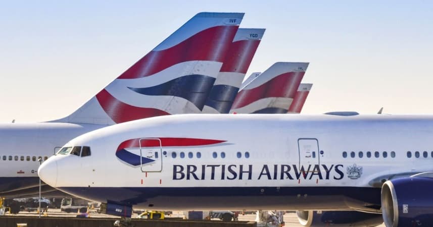 BA steward strips and dances in plane?s toilet after suspected drugs binge