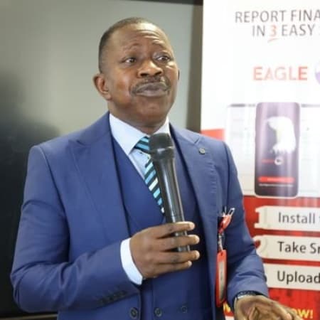 Suspected fraudster confesses, hands self over to EFCC