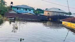 Tension rises in 32 states over flooding forecast