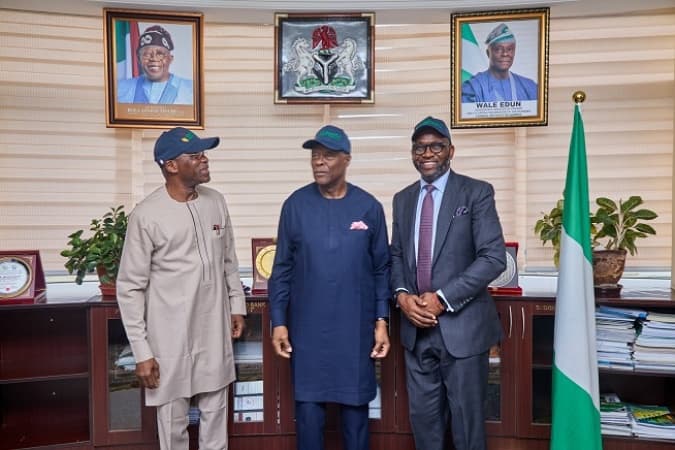 Renaissance Africa Energy meets Minister of Economy, reiterates commitment to continue to increase production