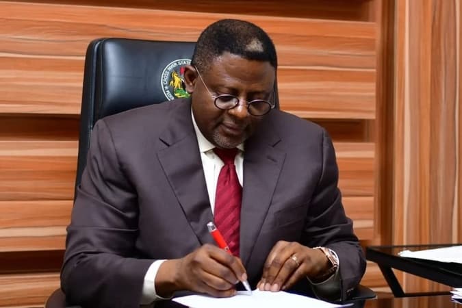 Cross River approves construction of two flyovers, 4.8 km road in Calabar