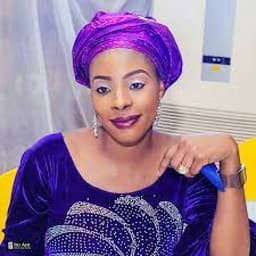 MC Oluomo: ‘I’m going to Court’, Aisha Lawal blows hot on Venza gift allegation