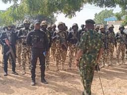 It’s ungodly for citizens to collude with bandits against Nigerian troops — Azeez, Ahmadiyya Leader