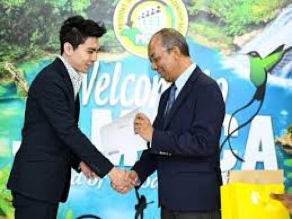 Nigerians, others granted Jamaican citizenship