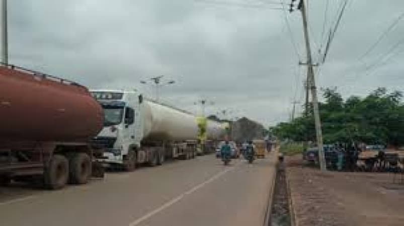 Ibadan road on standstill as fuel tanker explosion causes gridlock