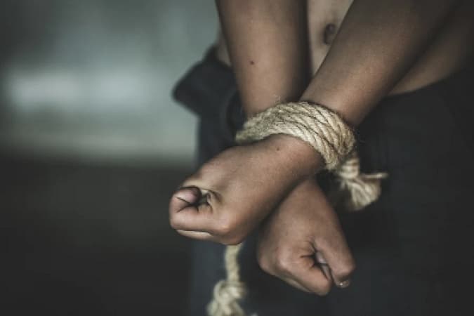 Kidnappers detain father who brought ransom after son’s escape