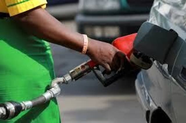 Motorists decry pump price hike, say it?s frustrating