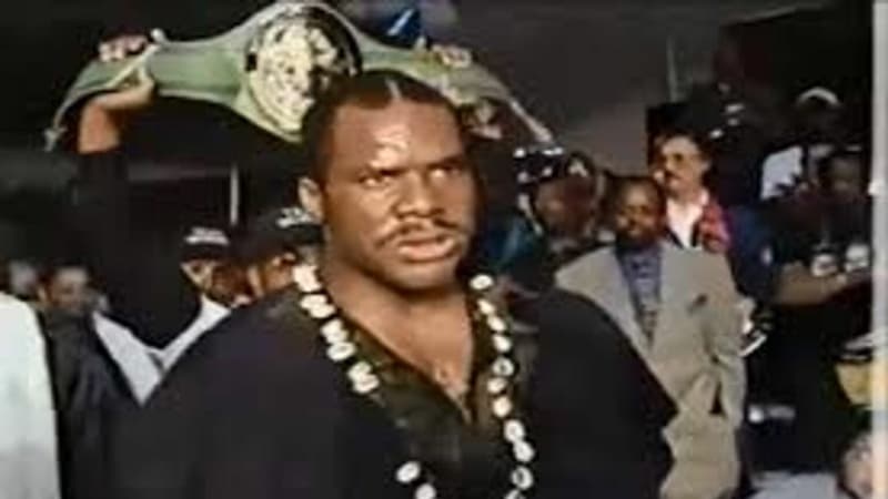 Boxing: Ibeabuchi eyes return after 25 years out