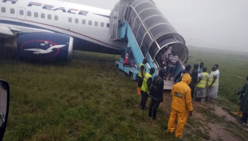 BREAKING: Air Peace aircraft veers off runway in Port Harcourt