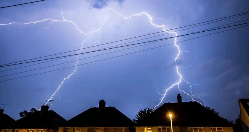UK issues thunderstorm warnings with risk of flooding, power cuts, travel disruption