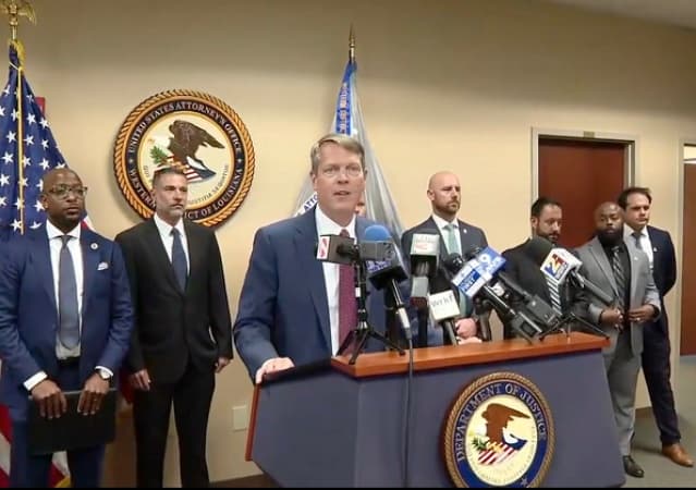 US police chiefs, accomplice arrested over visa scam