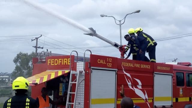 Angry residents attack Osun firefighters for late response