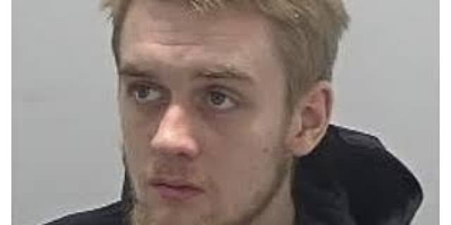 Drug dealer lands in jail after texting police by mistake