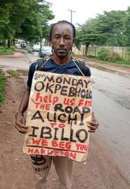 Artist treks from Akoko-Edo to Benin over bad road, kidnappings