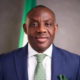 FG raises scholarship grants, earmarks N6bn