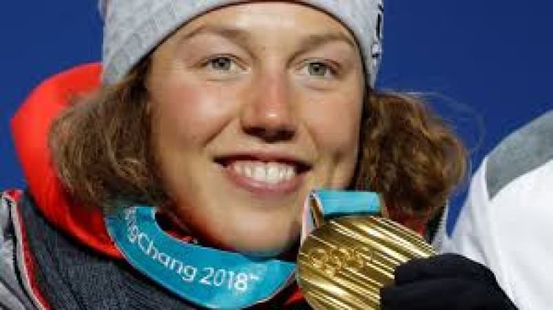 Double Olympic champion dies in climbing accident