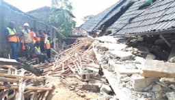 Mother, 5 children crushed to death as building collapses in Katsina