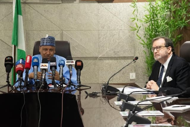 FG urges U.S. to engage Nigerians on reviews of visa rules