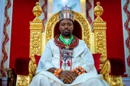 Olu of Warri extends bursary deadline to August 31
