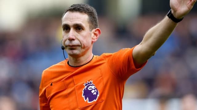  Sacked referee Coote banned by FA over Klopp comments