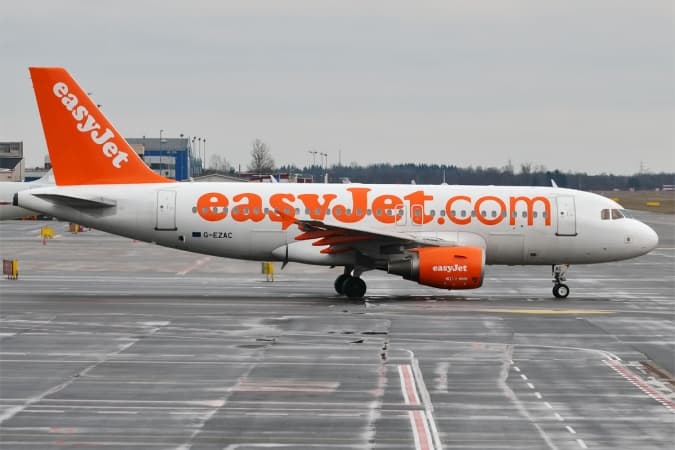 Pilot in trouble after being caught drunk, naked in luxury hotel
