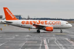 Pilot in trouble after being caught drunk, naked in luxury hotel
