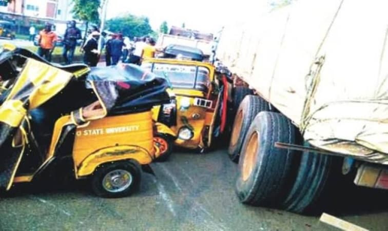 Tipper crushes two students to death in Bayelsa