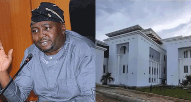Nigerians vs Minister’s mansion: Power Minister’s villa celebrated at hour of darkness