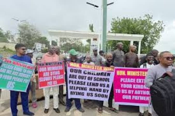 FCTA local contractors protest non-payment of N5.2bn bills
