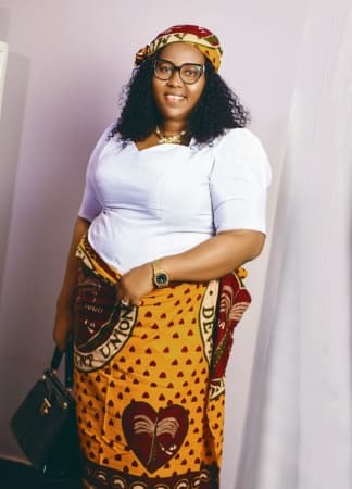Amuda women hold August Meeting to commission Fashion House Project