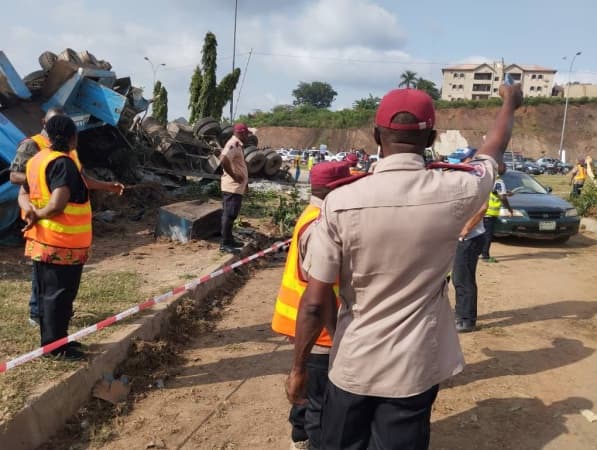 Four dead, three injured in Delta truck crash
