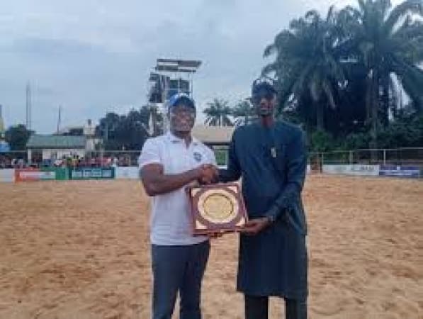 Chairman NBDL, Madubuko receives award for outstanding contributions in Beach Soccer 