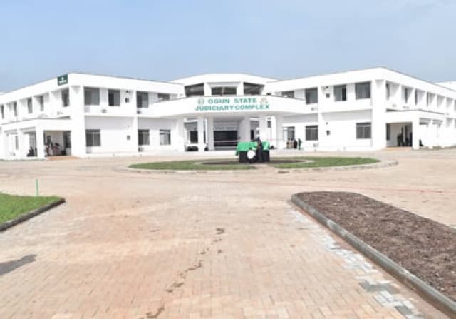 ‘Police taking sides with notorious land grabbers’ — Brothers allege as they storm court to seek redress